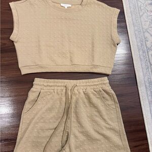 Ces Femme Beige Textured Knit Top with Shorts
